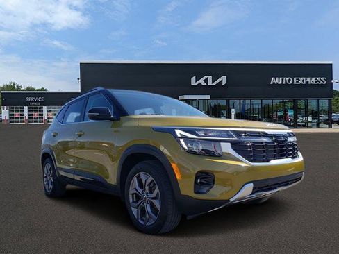 Certified 2024 Kia Seltos S AWD/4WD image 1