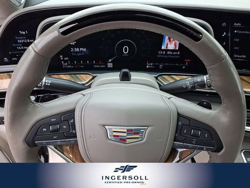 Used 2021 Cadillac Escalade Premium Luxury Platinum w/ Heavy-Duty Trailer Package image 24