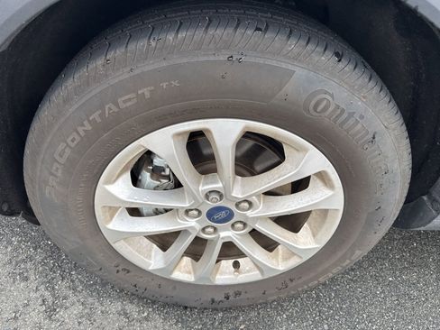 Used 2022 Ford Escape SE w/ Cold Weather Package image 6