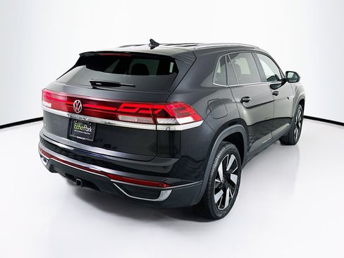 Used 2025 Volkswagen Atlas Cross Sport SE image 9