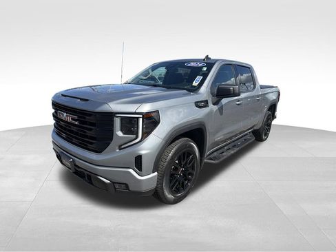Used 2024 GMC Sierra 1500 Elevation AWD/4WD image 3