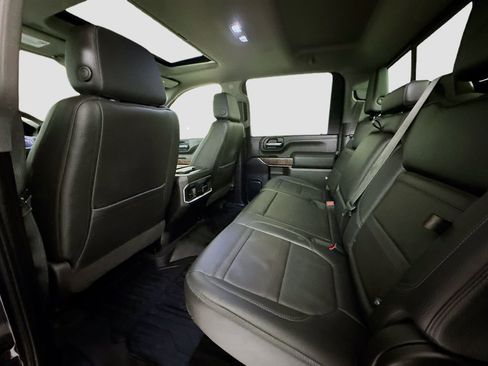 Used 2022 GMC Sierra 3500 Denali w/ Denali Ultimate Package image 20