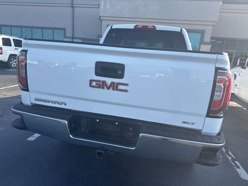 Used 2018 GMC Sierra 1500 SLT w/ SLT Premium Package AWD/4WD image 5