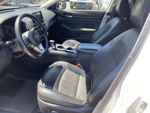 Used 2020 Nissan Altima 2.5 SR FWD image 13