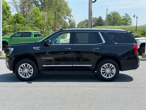 Certified 2023 GMC Yukon SLT w/ SLT Premium Package AWD/4WD image 13