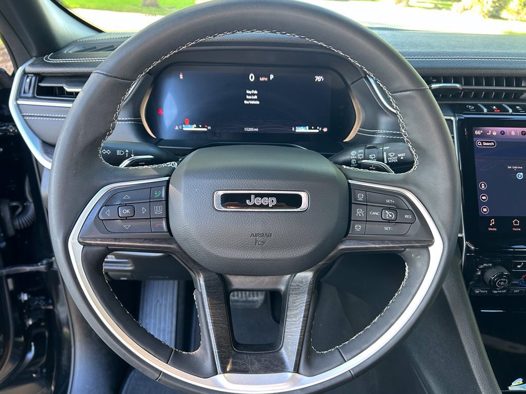 Certified 2025 Jeep Grand Cherokee Limited RWD image 21