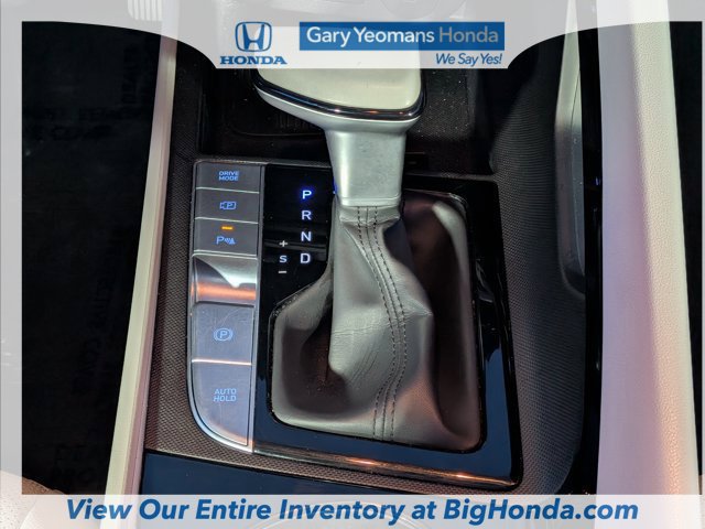 Used 2024 Hyundai Elantra Limited FWD image 21