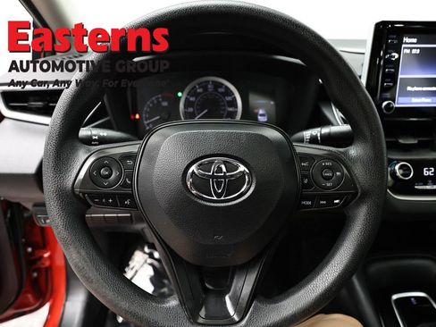 Used 2020 Toyota Corolla LE w/ LE Premium Package image 10