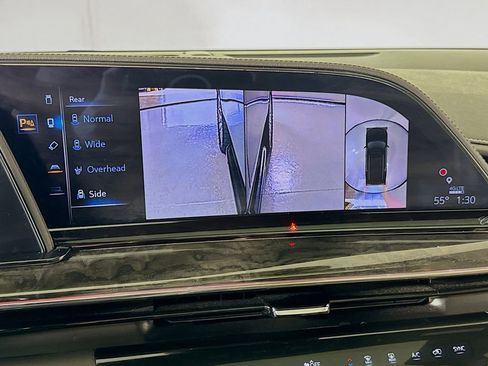 Used 2023 Cadillac Escalade ESV Premium Luxury image 46