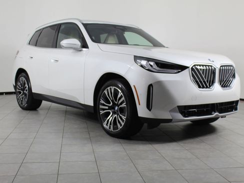 New 2026 BMW X3 xDrive30 w/ Premium Package image 7