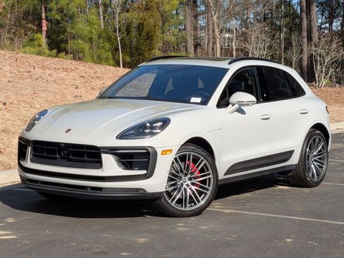 Certified 2025 Porsche Macan S AWD/4WD image 1