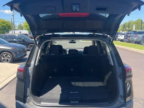 Used 2022 Nissan Rogue S AWD/4WD image 23