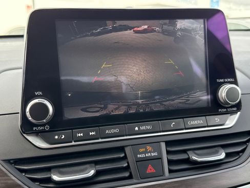 Used 2023 Nissan Altima 2.5 SV FWD image 30