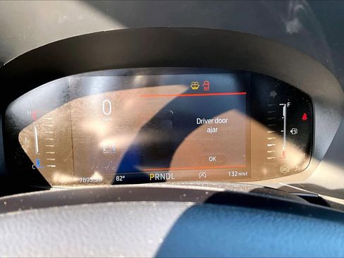 Used 2025 Ford Escape ST-Line image 24