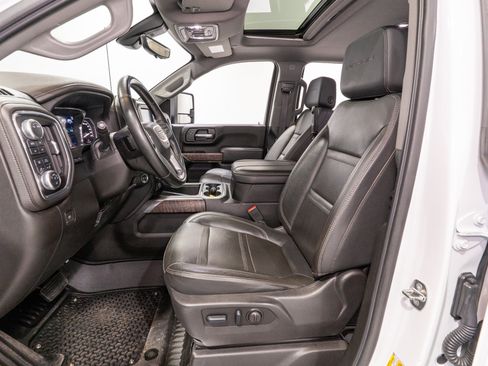 Used 2023 GMC Sierra 2500 Denali w/ Denali Ultimate Package AWD/4WD image 18