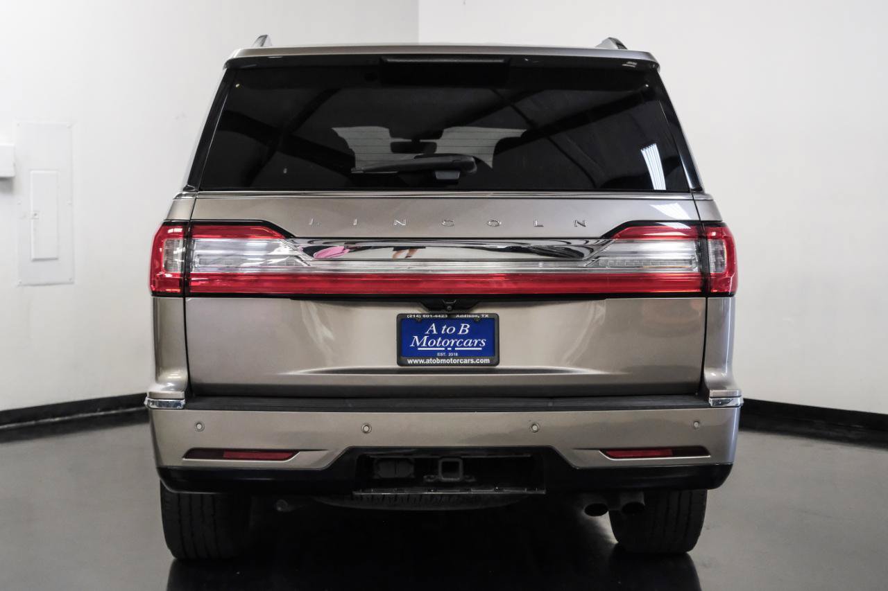 Used 2020 Lincoln Navigator 2WD image 10