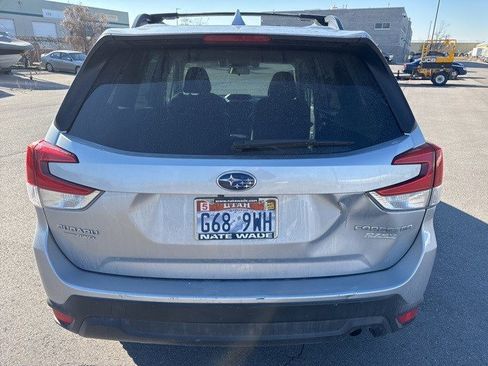 Used 2019 Subaru Forester Premium image 4