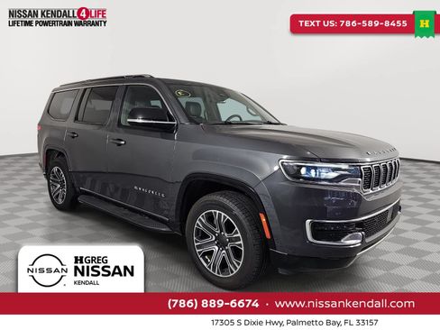 Used 2024 Jeep Wagoneer Series II w/ Flexible Seating Group RWD image 1
