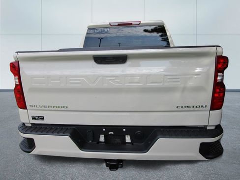 New 2026 Chevrolet Silverado 1500 Custom RWD image 9