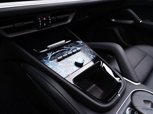 New 2026 Porsche Cayenne E-Hybrid image 26