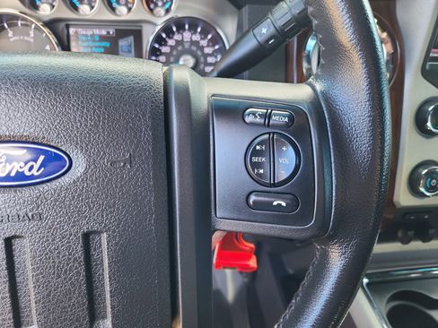 Used 2013 Ford F250 Lariat w/ Lariat Ultimate Pkg image 15