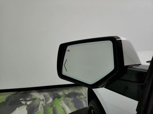 Used 2019 Chevrolet Tahoe LT w/ Luxury Package image 14