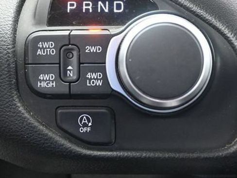 Used 2025 RAM 1500 Big Horn AWD/4WD image 11