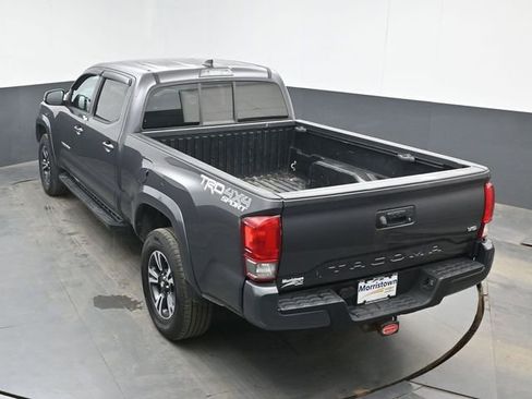 Used 2016 Toyota Tacoma TRD Sport AWD/4WD image 34