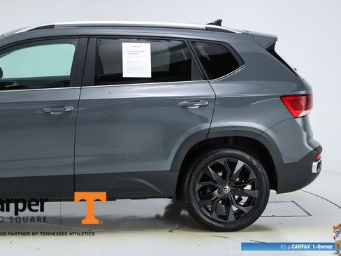 Used 2022 Volkswagen Taos SE image 4