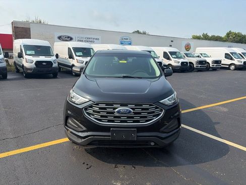 Used 2020 Ford Edge SE AWD/4WD image 2