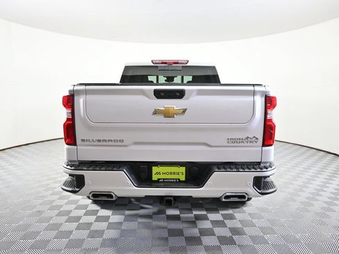 Used 2024 Chevrolet Silverado 1500 High Country w/ Technology Package AWD/4WD image 5