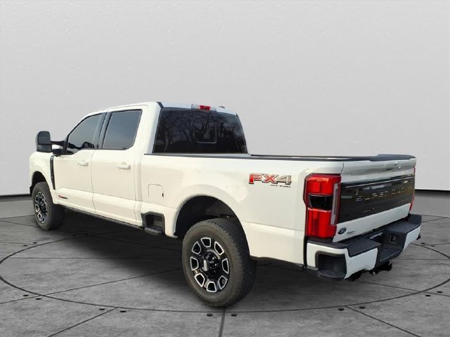Used 2025 Ford F350 Platinum AWD/4WD image 6