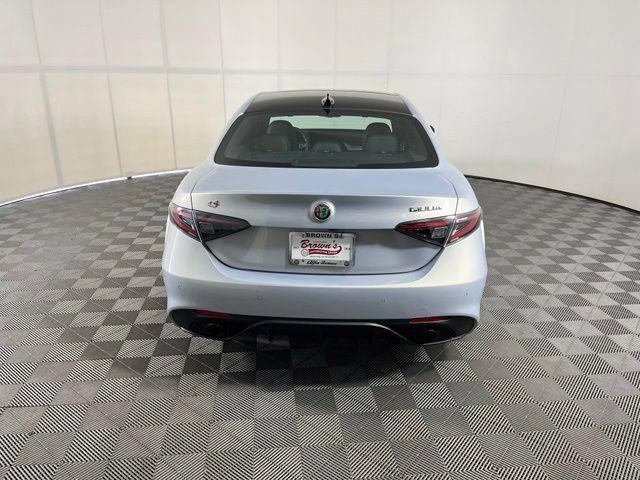 Used 2026 Alfa Romeo Giulia AWD w/ Driving Assist Package image 6