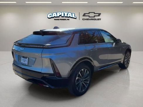 Used 2025 Cadillac Lyriq Sport image 5