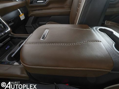 Used 2026 GMC Yukon Denali Ultimate image 33