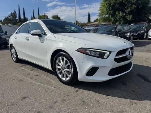 Used 2021 Mercedes-Benz A 220 image 1