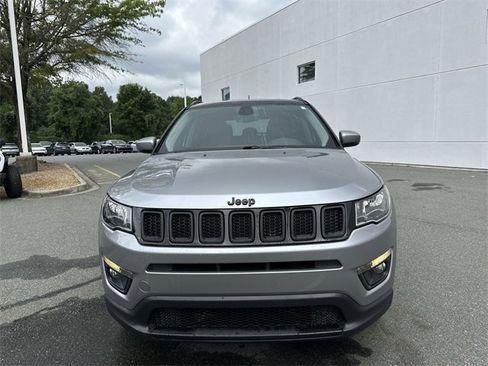 Used 2018 Jeep Compass Limited w/ Navigation Group image 8