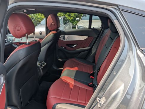 Used 2019 Mercedes-Benz GLC 300 4MATIC Coupe image 14