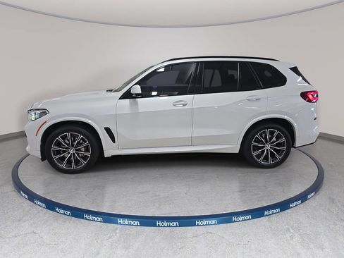 Used 2022 BMW X5 xDrive40i w/ M Sport Package AWD/4WD image 11