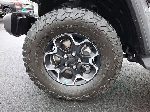 Used 2022 Jeep Wrangler Unlimited Rubicon 4xe w/ Safety Group image 8