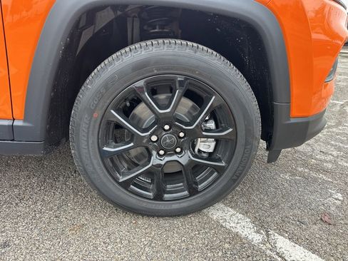 New 2026 Jeep Compass Latitude image 3