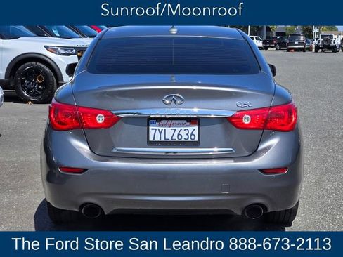 Used 2017 INFINITI Q50 2.0t w/ Moonroof Package RWD image 9