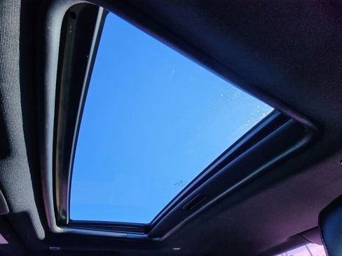 Used 2018 Dodge Challenger GT w/ Driver Convenience Group image 33