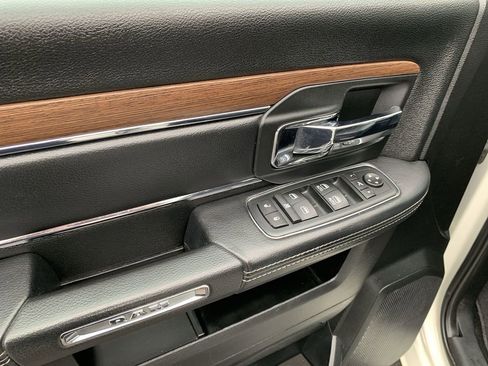 Used 2016 RAM 1500 Laramie w/ Convenience Group image 16