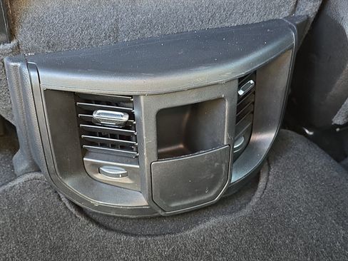 Used 2024 RAM 2500 Big Horn w/ Bed Utility Group image 10