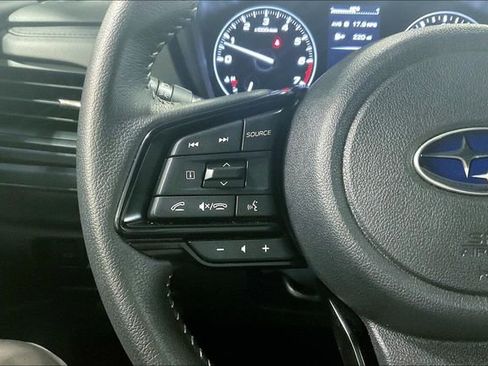 Used 2025 Subaru Forester Premium image 18