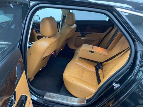Used 2017 Jaguar XJ L Portfolio image 37