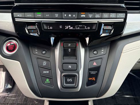 Certified 2025 Honda Odyssey EX-L image 28