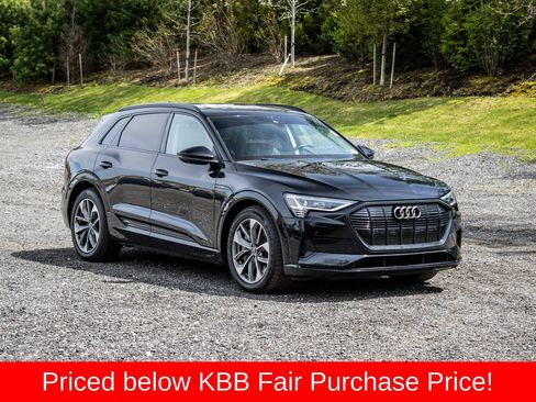 Used 2021 Audi e-tron Premium Plus w/ Premium Plus Package AWD/4WD image 10