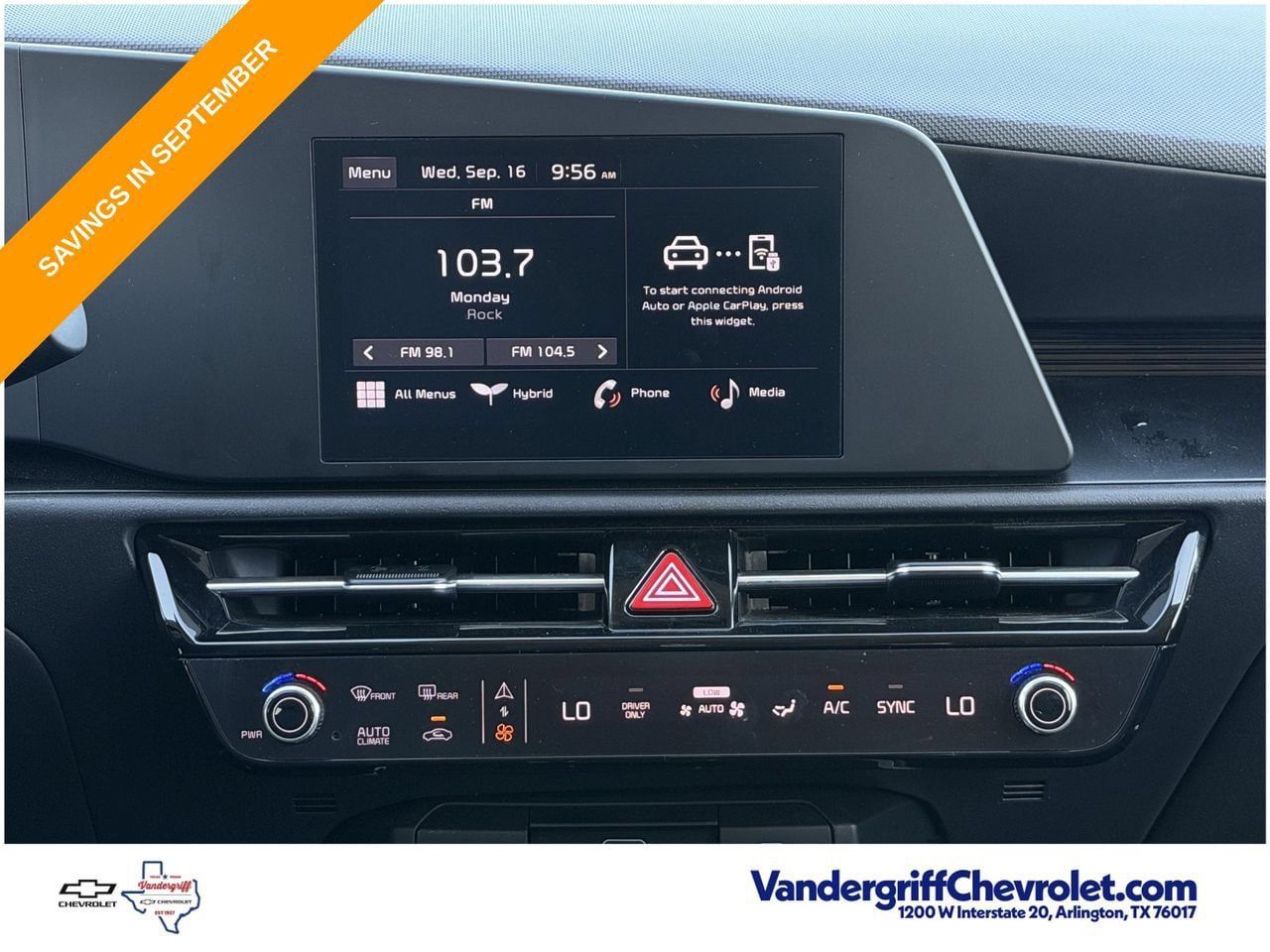 Used 2025 Kia Niro LX FWD image 16